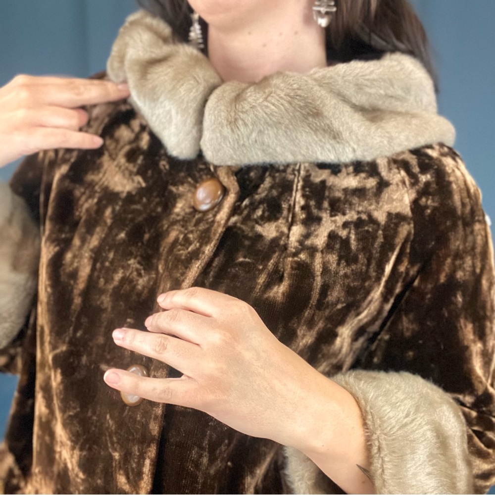 Vintage 60s Crushed Velvet Peacoat - Picture 9 of 12